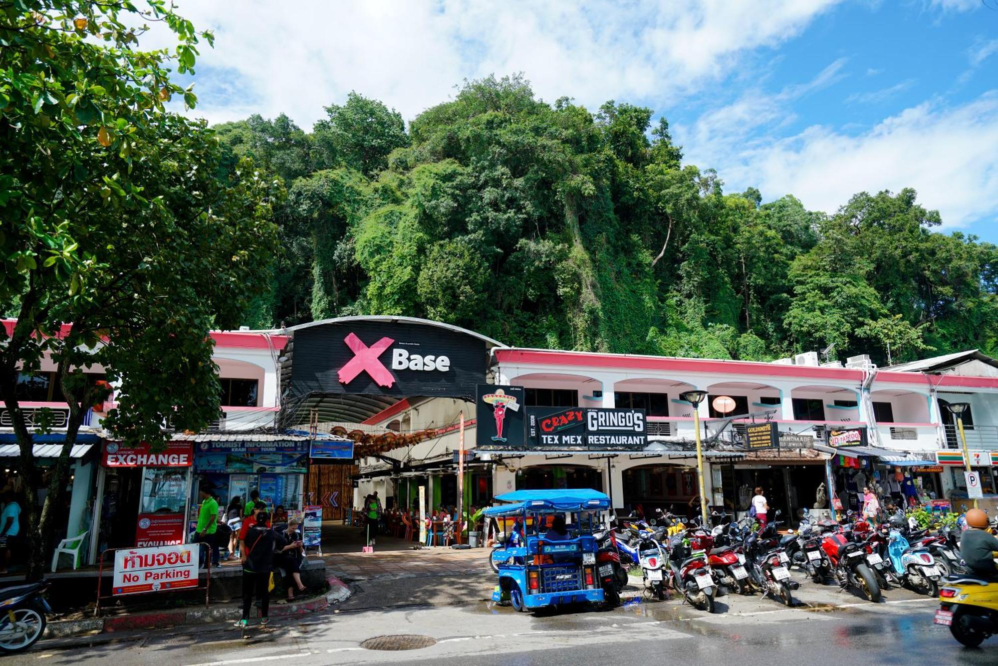 Base Party Hostel Ao Nang Extérieur photo